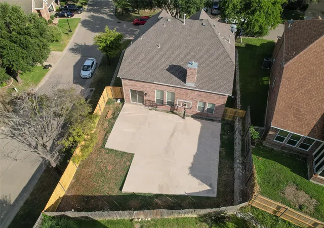 Photo 4 of Single family home for sale at 403 Rock Rose Dr, Duncanville, TX 75137 | MLS# 21325984 | Listing updated on 2026-08-31