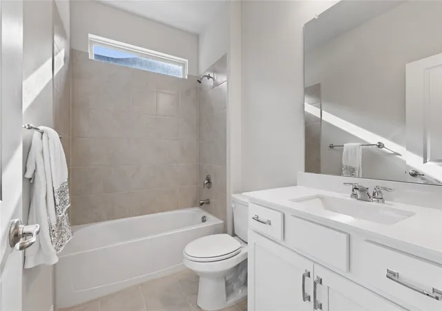 Photo 4 of Single family home for sale at 7150 Nandina Dr, Venus, TX 76084 | MLS# 21326035 | Listing updated on 2026-08-22