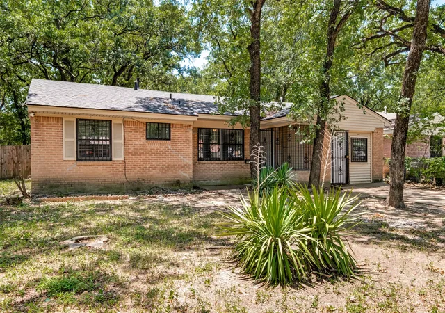 Photo 1 of Single family home for sale at 6810 Marla Dr, Dallas, TX 75217 | MLS# 21323502 | Listing updated on 2026-07-09