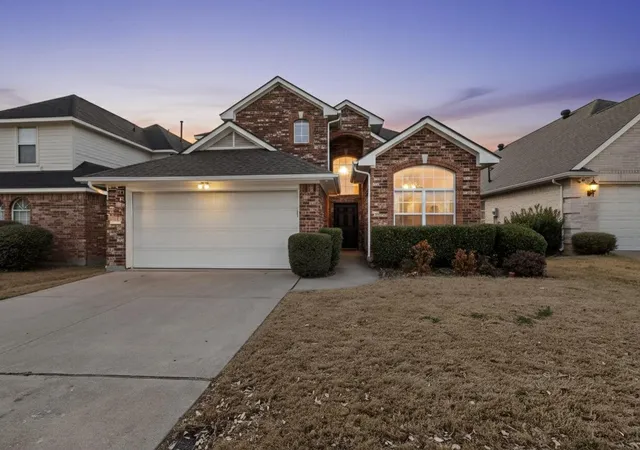 Homes for sale in Euless, TX | 714 Ashbrook Ct, Euless, TX 76039 | MLS# 21325063