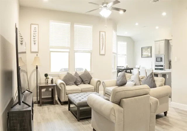 Photo 3 of Single family home for sale at 3608 Rolling Meadows Dr, Midlothian, TX 76065 | MLS# 21322801 | Listing updated on 2026-08-26