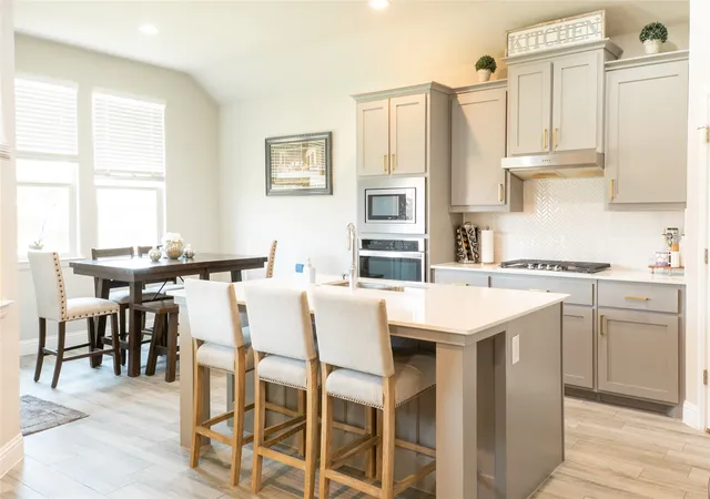 Photo 4 of Single family home for sale at 3608 Rolling Meadows Dr, Midlothian, TX 76065 | MLS# 21322801 | Listing updated on 2026-08-26