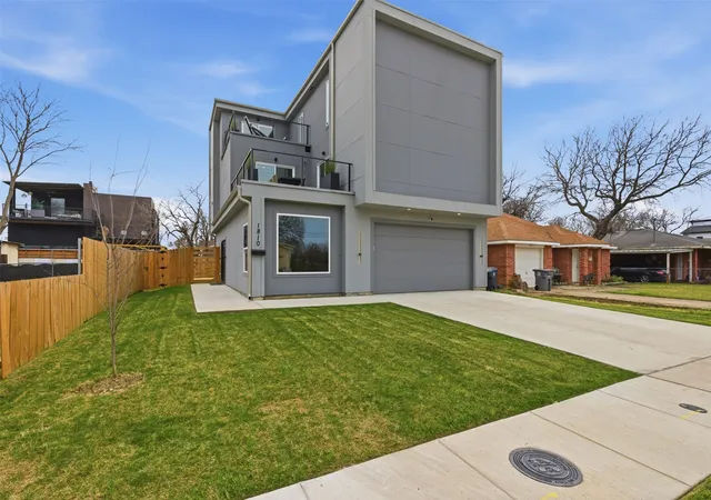 Photo 2 of Single family home for sale at 1810 Kraft St, Dallas, TX 75212 | MLS# 21326060 | Listing updated on 2026-08-22
