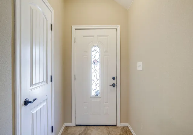 image of 719 Harness Trl, Granbury, TX 76049 | MLS# 21315955
