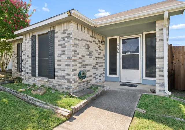 Photo 2 of Sale Pending at 4756 Veronica Cir, Fort Worth, TX 76137 | MLS# 21325700 | Listing updated on 2026-08-24