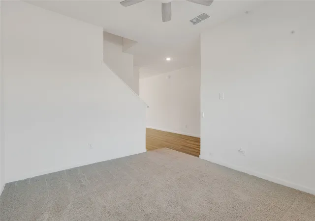 Photo 3 of Single family home for sale at 2901 Aspen Dr, Anna, TX 75409 | MLS# 21326095 | Listing updated on 2026-09-01