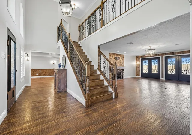 Photo 4 of Sale Pending at 7632 Tallow Dr, Irving, TX 75063 | MLS# 21325287 | Listing updated on 2026-08-31