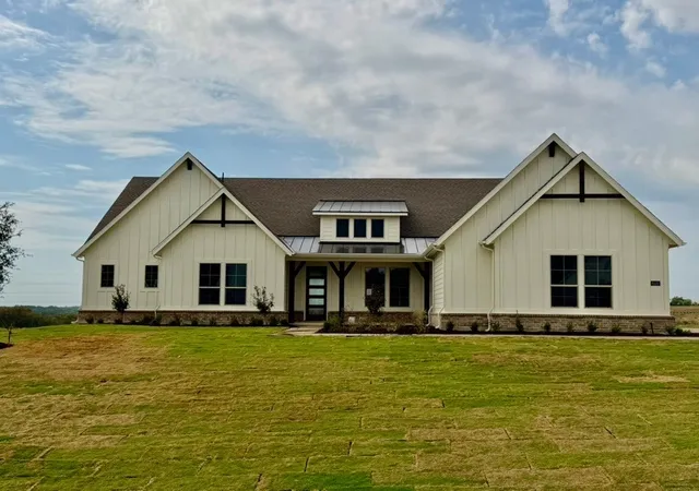 Photo 1 of Single family home for sale at 6520 Huron Dr, Blue Ridge, TX 75424 | MLS# 21324150 | Listing updated on 2026-09-28