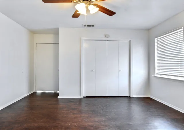 3rd image of 2725 Patricia Ln, Garland, TX 75041 | MLS# 21323869