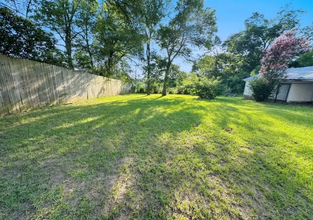 Photo 3 of Sale Pending at 101 Baker St, Naples, TX 75568 | MLS# 21326186 | Listing updated on 2026-10-07