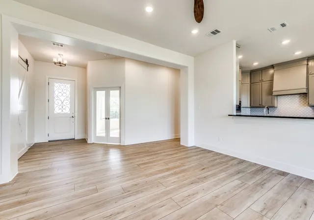 Photo 4 of Single family home for sale at 300 County Road 3141, Decatur, TX 76234 | MLS# 21326241 | Listing updated on 2026-08-22