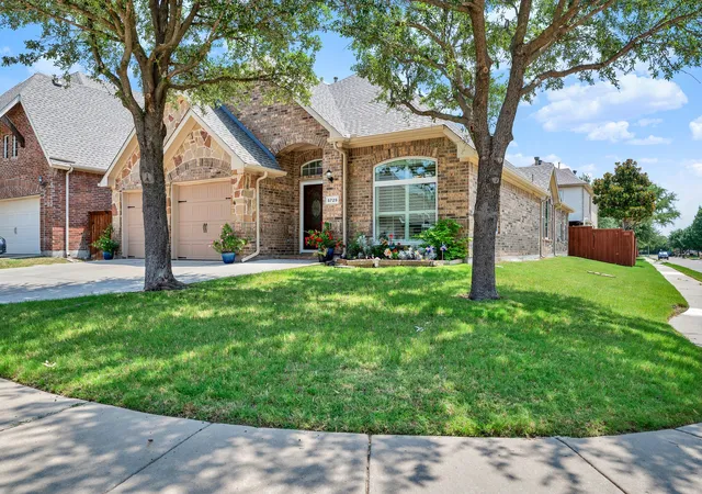 Photo 2 of Single family home for sale at 5729 New Castle Dr, Richardson, TX 75082 | MLS# 21325806 | Listing updated on 2026-08-27
