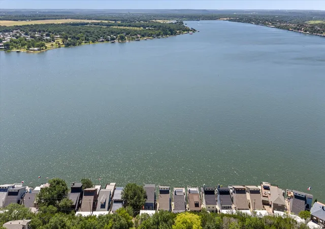 Photo 1 of Single family home for sale at 6418 Carol Ct, Granbury, TX 76048 | MLS# 21326254 | Listing updated on 2026-07-09