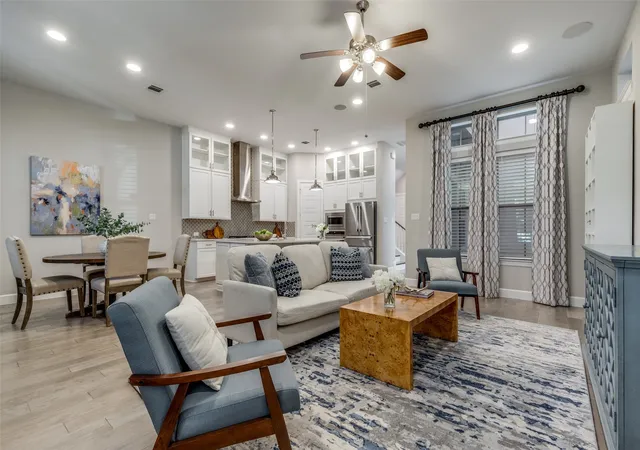 Photo 3 of Sale Pending at 3743 Panalero Ln, Dallas, TX 75209 | MLS# 21326243 | Listing updated on 2026-08-30
