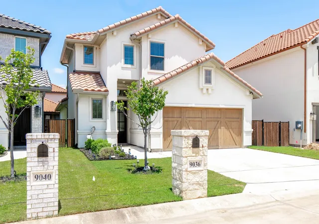 Photo 2 of Single family home for sale at 9036 Lakeside Dr, Fort Worth, TX 76179 | MLS# 21326305 | Listing updated on 2026-07-16