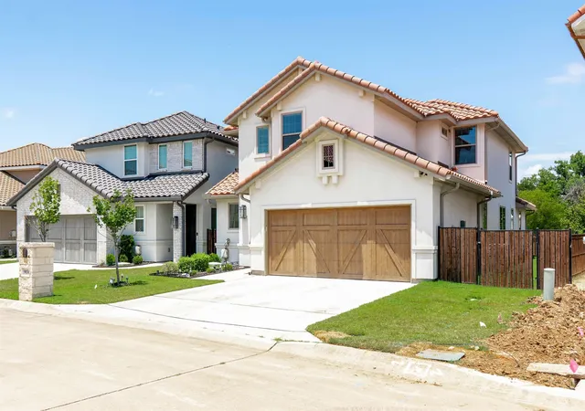 Photo 3 of Single family home for sale at 9036 Lakeside Dr, Fort Worth, TX 76179 | MLS# 21326305 | Listing updated on 2026-07-16