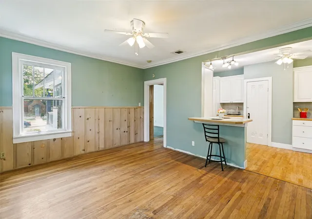 5th image of 1716 Thomas Pl, Fort Worth, TX 76107 | MLS# 21326300