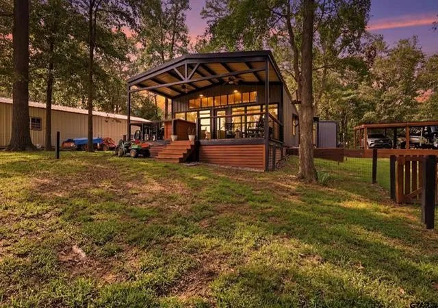 Photo 3 of Single family home for sale at 20 Red Oak, Scroggins, TX 75480 | MLS# 21326365 | Listing updated on 2026-07-09