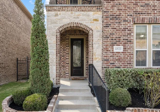 Photo 2 of Single family home for sale at 6923 Birch Creek Dr, Irving, TX 75063 | MLS# 21317335 | Listing updated on 2026-08-29