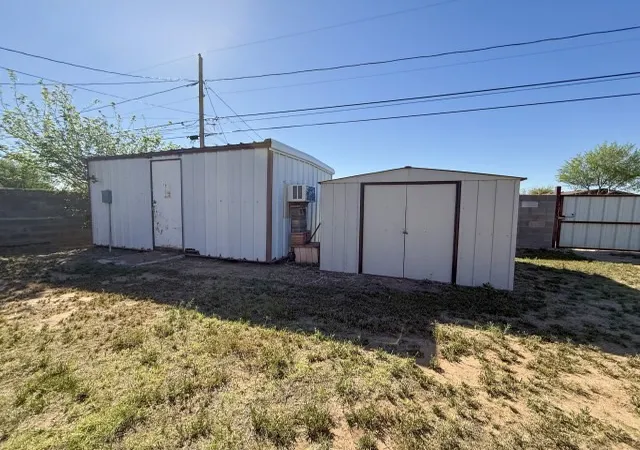 Photo 3 of Sale Pending at 1402 E 42Nd St, Odessa, TX 79762 | MLS# 21326394 | Listing updated on 2026-10-03