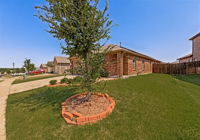 Photo 3 of Single family home for sale at 2425 Russell St, Crandall, TX 75114 | MLS# 21281628 | Listing updated on 2026-07-09