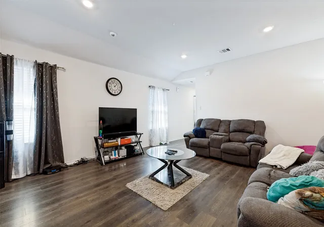 Photo 4 of Single family home for sale at 2425 Russell St, Crandall, TX 75114 | MLS# 21281628 | Listing updated on 2026-07-09