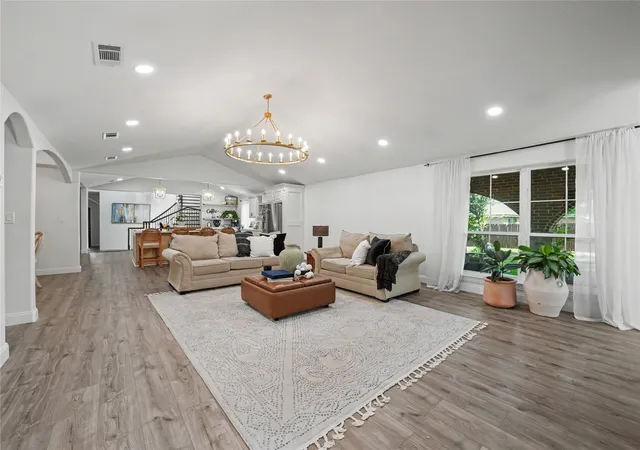 Photo 4 of Single family home for sale at 6701 Nauert Rd, Fort Worth, TX 76140 | MLS# 21325272 | Listing updated on 2026-07-18