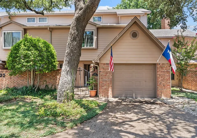Photo 2 of Condo for sale at 137 Pleasant Grove Ln, Waco, TX 76712 | MLS# 21326361 | Listing updated on 2026-09-15