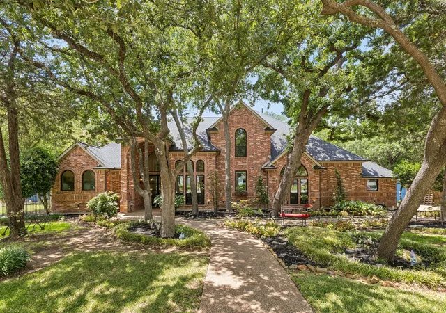 1st image of 1000 Hidden Knoll Ct, Southlake, TX 76092 | MLS# 21324936