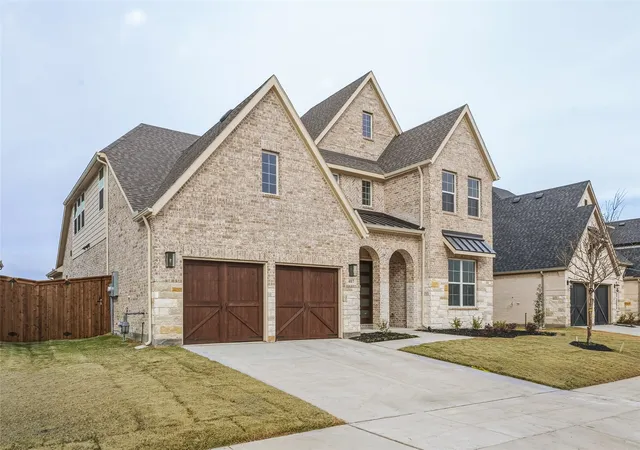 Photo 2 of Single family home for sale at 407 Sedgwick Dr, Royse City, TX 75189 | MLS# 21326526 | Listing updated on 2026-08-22