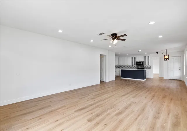 Photo 4 of Single family home for sale at 3309 Tennessee Ave, Dallas, TX 75224 | MLS# 21324096 | Listing updated on 2026-08-20