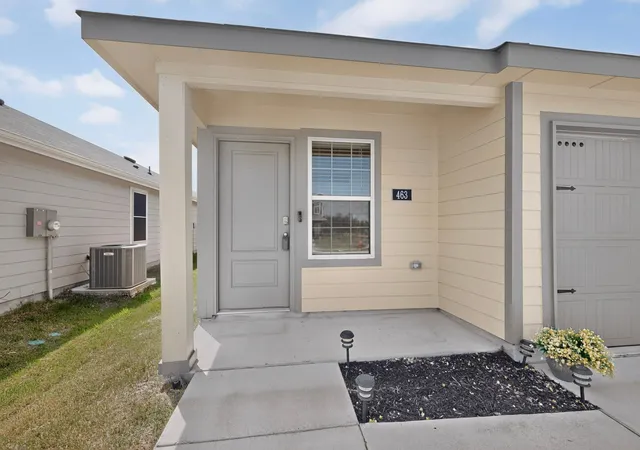 Photo 4 of Single family home for sale at 463 Vitex Dr, Royse City, TX 75189 | MLS# 21326428 | Listing updated on 2026-08-22