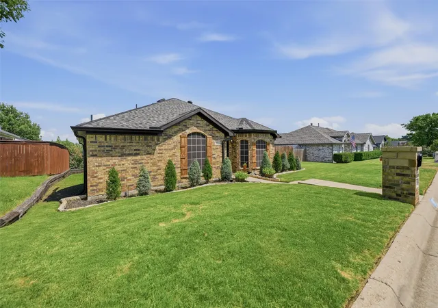 Photo 3 of Sale Pending at 405 Deauville Dr, Fort Worth, TX 76108 | MLS# 21317673 | Listing updated on 2026-07-27