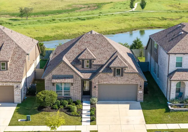2nd image of 2404 Plover Ln, Argyle, TX 76226 | MLS# 21316804