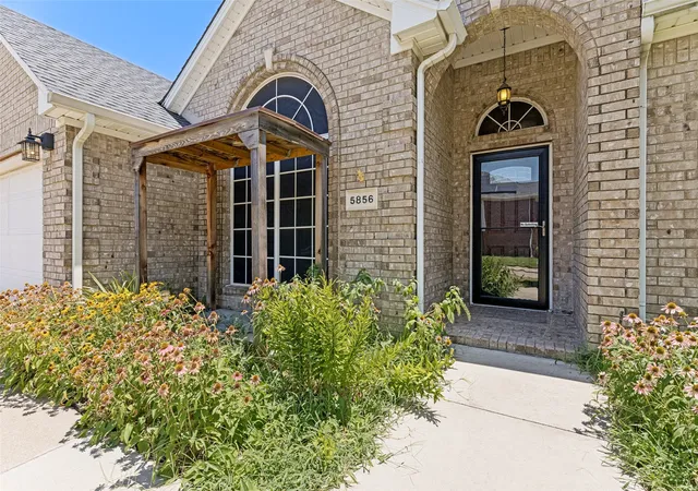 Photo 2 of Single family home for sale at 5856 Echo Bluff Dr, Haltom City, TX 76137 | MLS# 21326596 | Listing updated on 2026-07-23