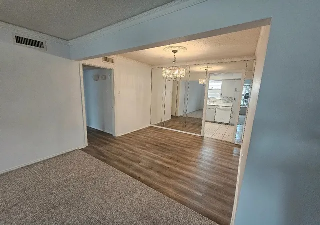 Listing Photo 4 - Condo for sale in building located at 5825 Birchbrook Dr, Dallas, TX 75206 - Unit #106