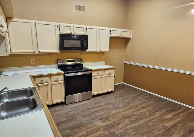 5th image of 245 Willingham Dr, Coppell, TX 75019 | MLS# 21324441