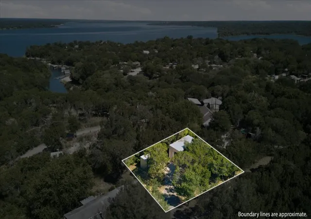 Photo 2 of Single family home for sale at 209 Timberline Dr, Whitney, TX 76692 | MLS# 21326116 | Listing updated on 2026-08-12