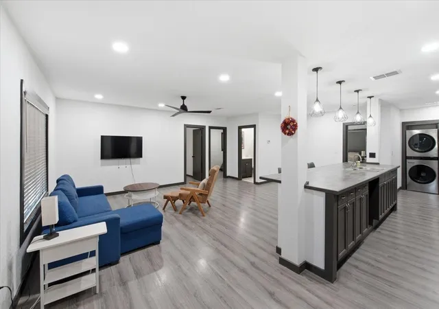 Photo 4 of Single family home for sale at 209 Timberline Dr, Whitney, TX 76692 | MLS# 21326116 | Listing updated on 2026-08-12