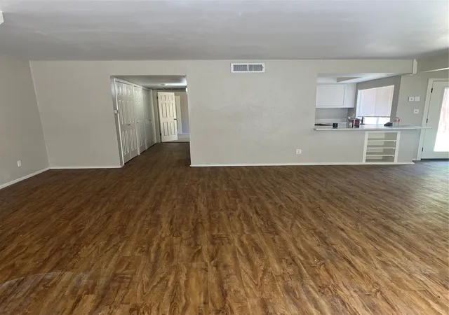 Photo 3 of Sale Pending at 2609 San Sabastian Cir, Grand Prairie, TX 75052 | MLS# 21326338 | Listing updated on 2026-07-23