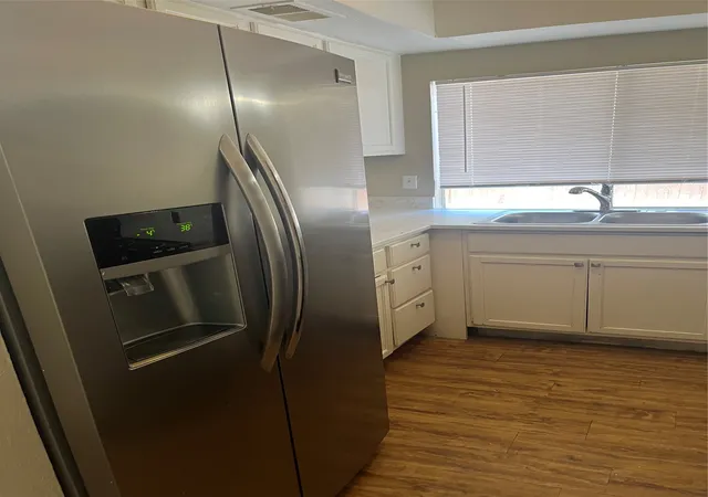 Photo 4 of Sale Pending at 2609 San Sabastian Cir, Grand Prairie, TX 75052 | MLS# 21326338 | Listing updated on 2026-07-23