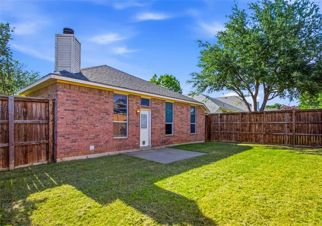 Photo 36 of Sale Pending at 8377 Edgepoint Trl, Hurst, TX 76053 | MLS# 21302234 | Listing updated on 2026-08-31
