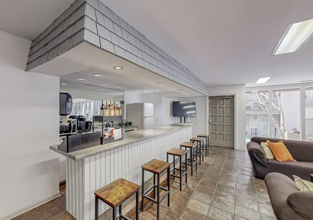 2nd image of 4845 Cedar Springs Rd, Dallas, TX 75219
