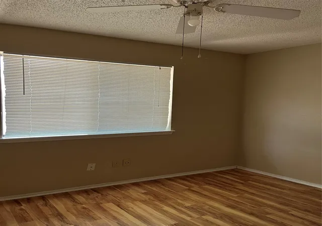 Photo 9 of Sale Pending at 818 Midcreek Dr, Euless, TX 76039 | MLS# 21325413 | Listing updated on 2026-08-30
