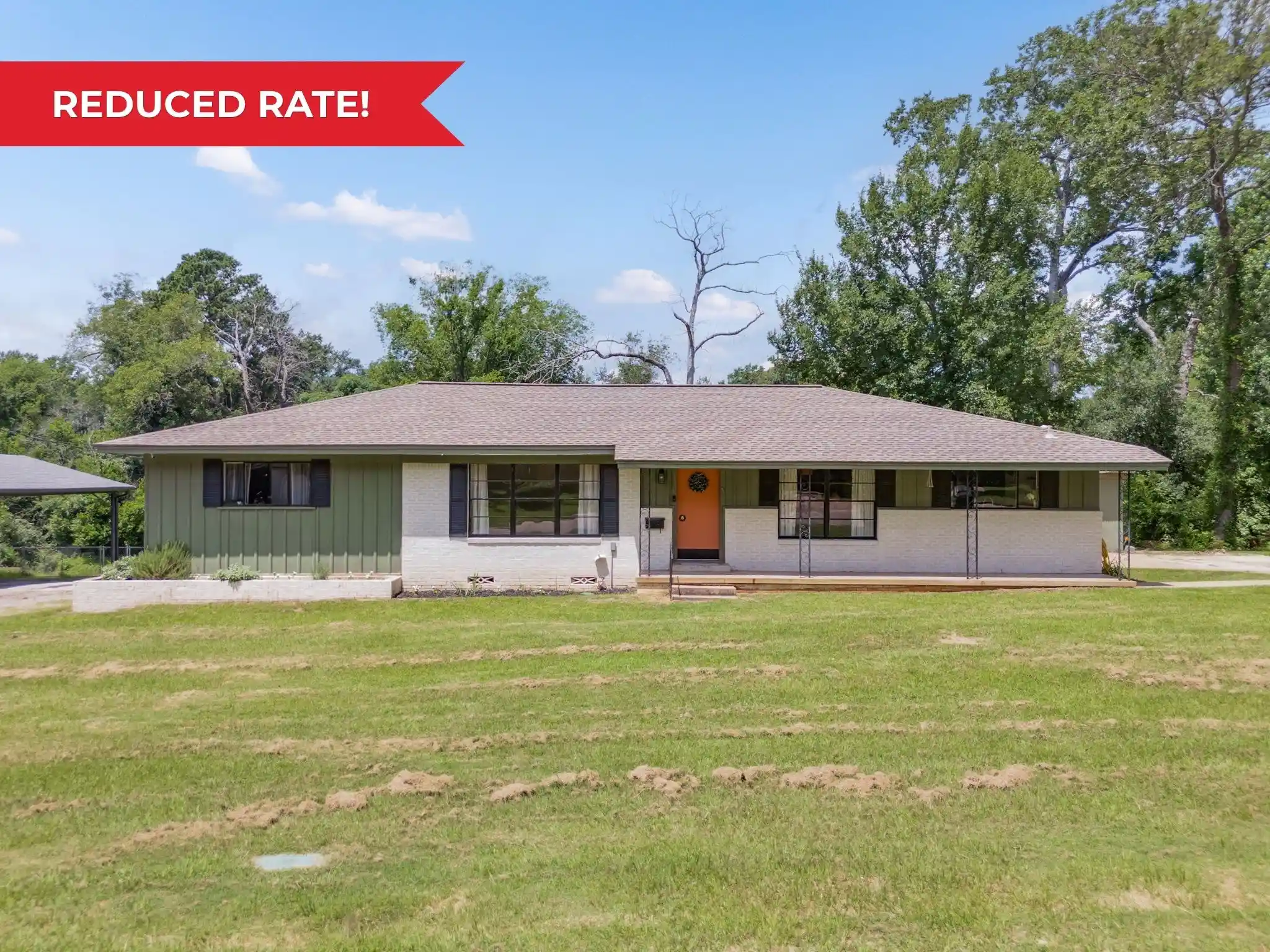 Photo 1 of Sale Pending at 137 Gardner Dr, Palestine, TX 75803 | MLS# 21326190 | Listing updated on 2026-10-16