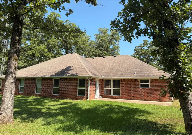 Photo 2 of Single family home for sale at 320 County Road 42560, Paris, TX 75462 | MLS# 21326810 | Listing updated on 2026-09-23