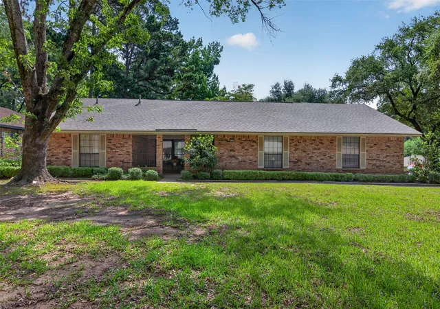 Homes for sale in Haughton, LA | 3302 Pine Haven Ln, Haughton, LA 71037 | MLS# 21326502