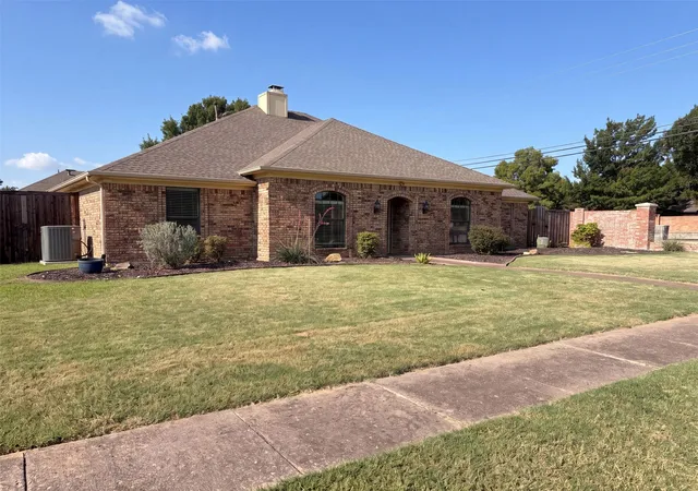 5th image of 3032 Laguna Dr, Plano, TX 75023 | MLS# 21326849
