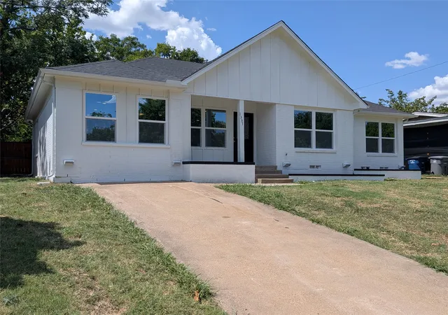 Photo 1 of Single family home for sale at 1337 Adelaide Dr, Dallas, TX 75216 | MLS# 21326882 | Listing updated on 2026-07-15