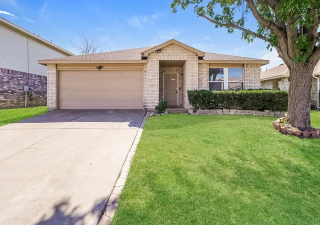1st image of 8717 Hunters Creek Dr, Fort Worth, TX 76123 | MLS# 21326903